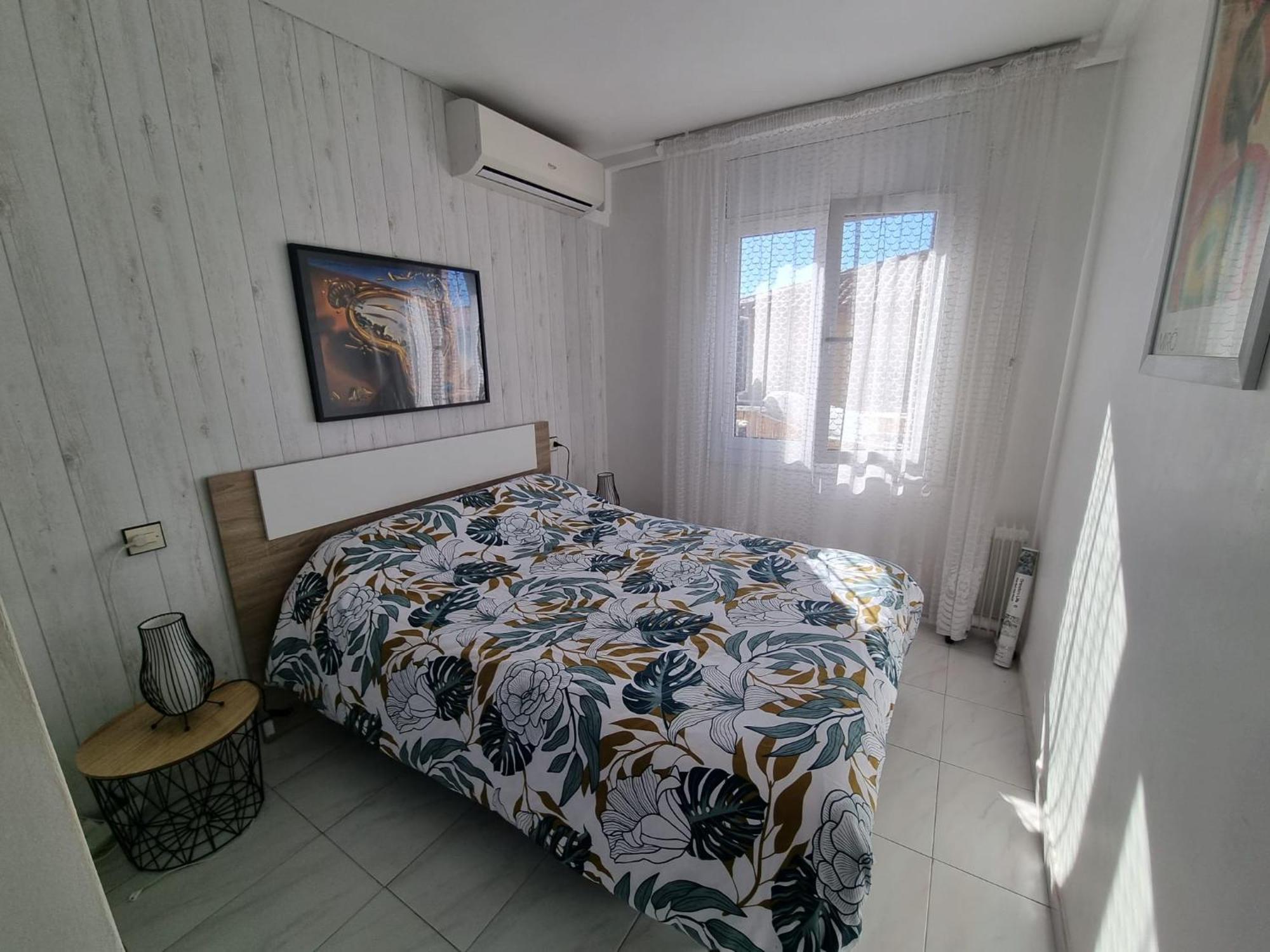 Lovely One Bedroom With Balcony Roses Exterior photo